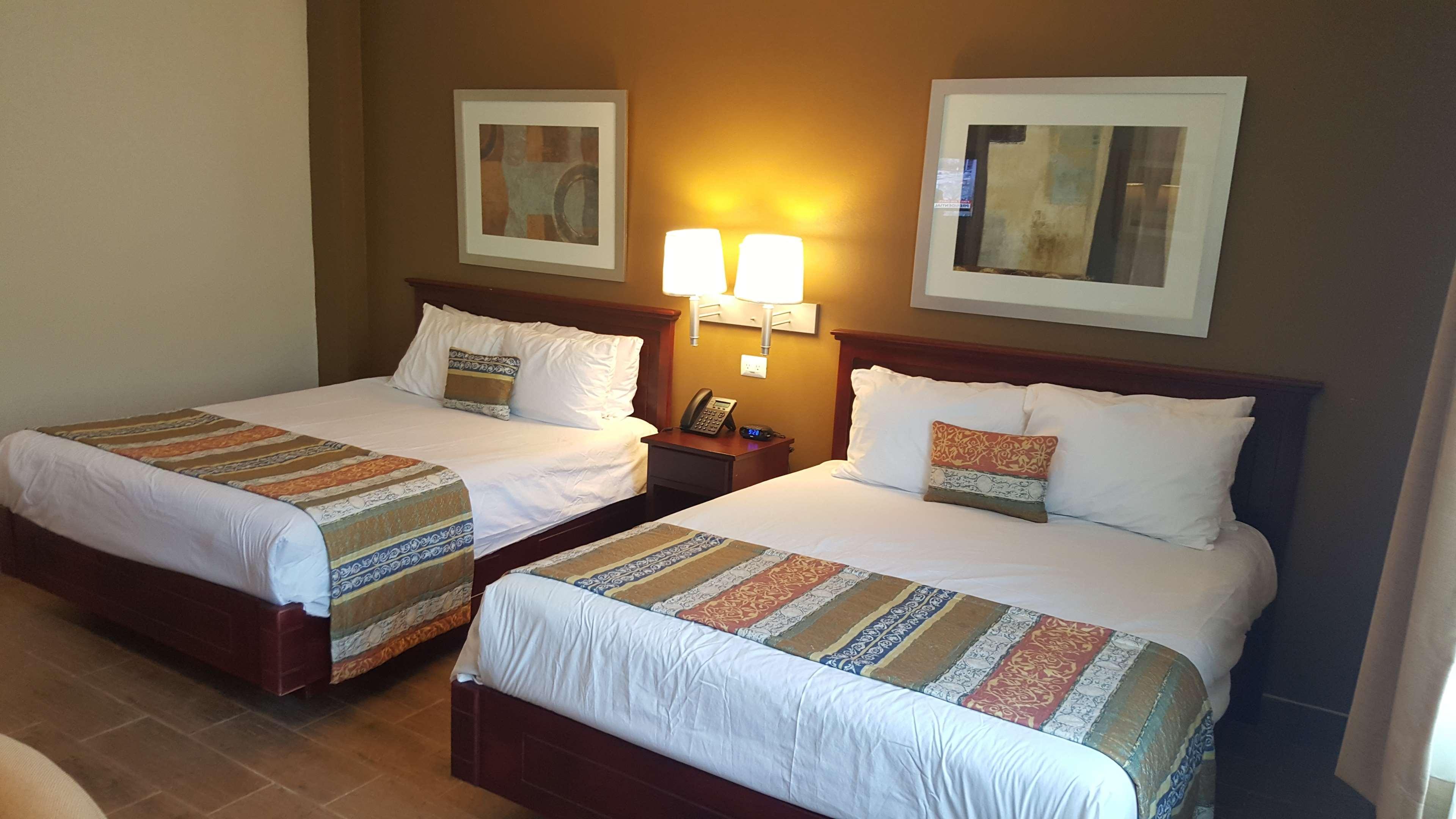 Best Western Bazarell Inn Montemorelos Exterior photo