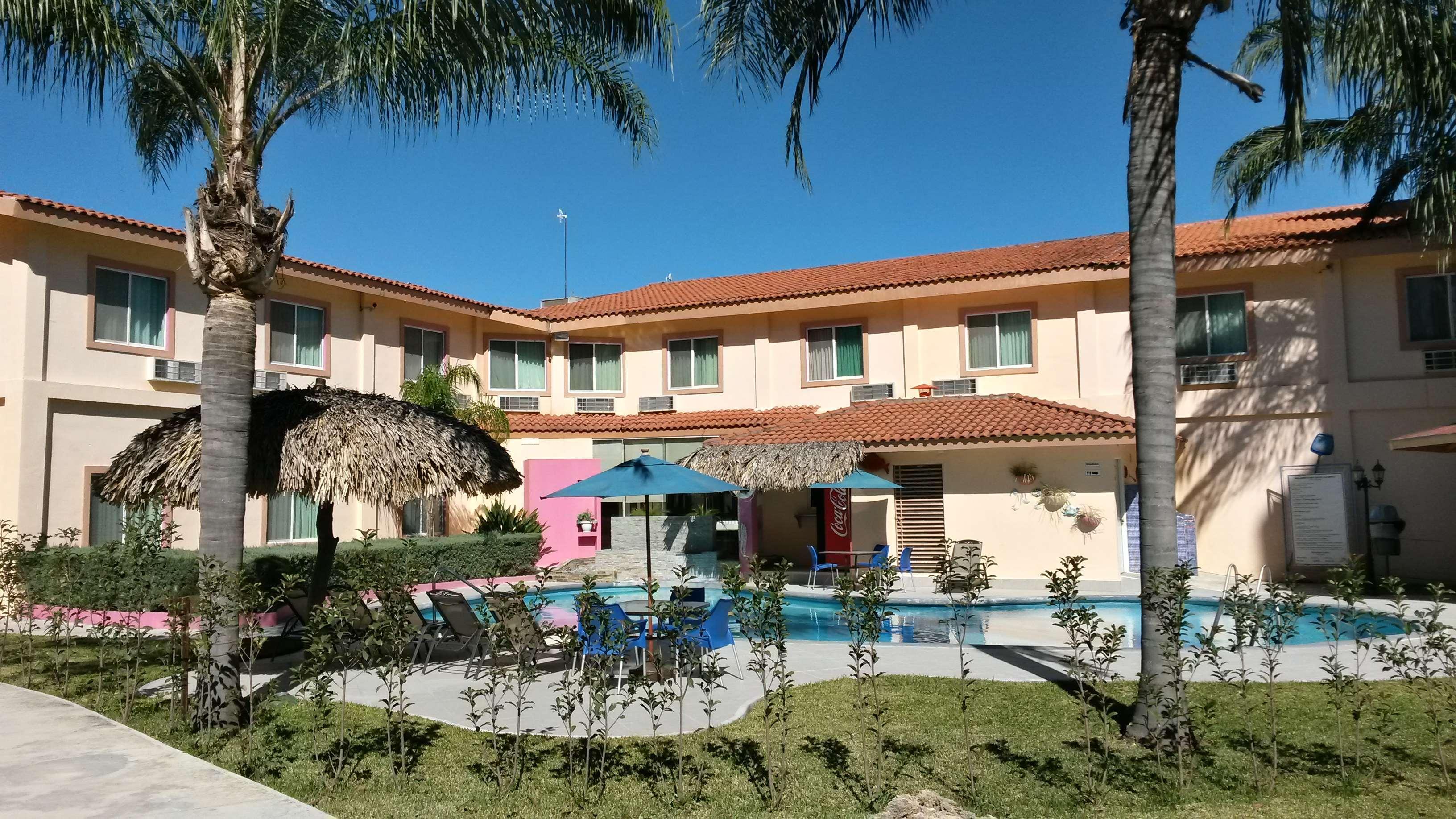 Best Western Bazarell Inn Montemorelos Exterior photo